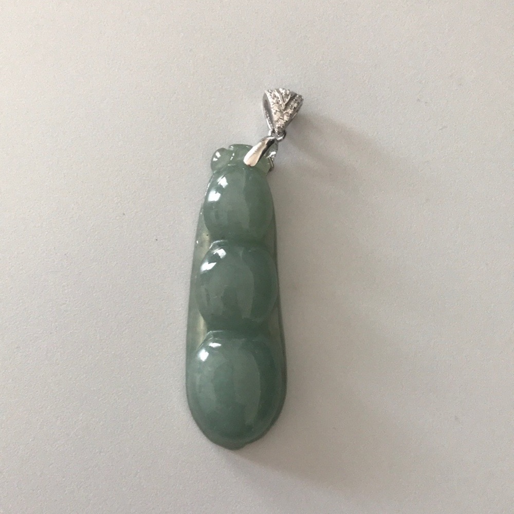Grade A, Peapod Natural Jade Pendant